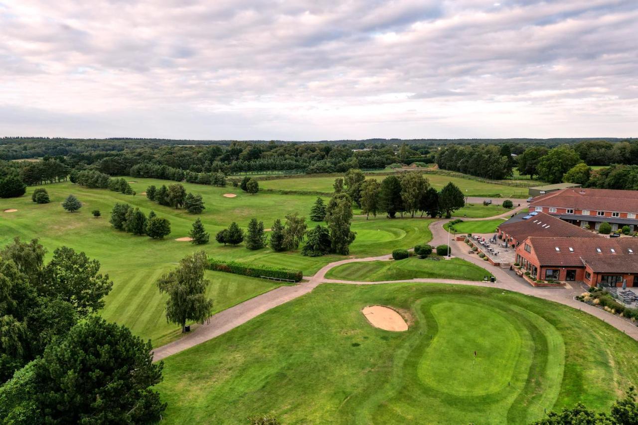 Wensum Valley Hotel Golf And Country Club Norwich Buitenkant foto